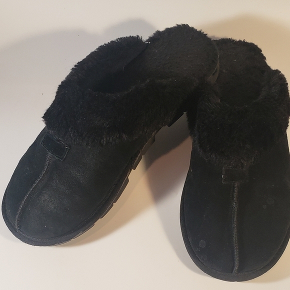 Secret Treasures Women's Size 9 Black Faux Fur Slippers Comfy Slip On Indoor - Picture 7 of 10